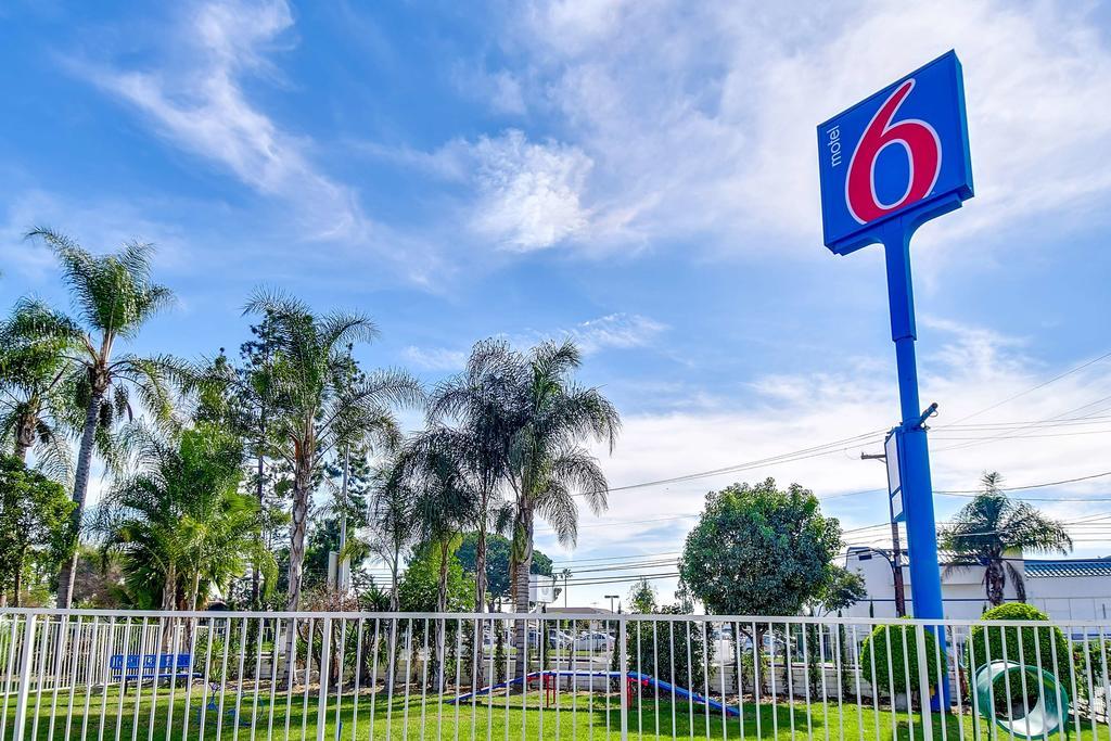 Motel 6 Garden Grove Exterior foto